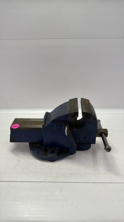 4in Swivel Mastercraft Bench Top Vise