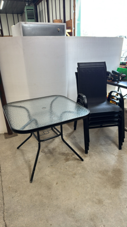 Patio Table with 4 Chairs