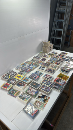 Approx 2500 Vintage Baseball Cards