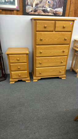 6 Drawer Oak Chest & Matching Night Stand