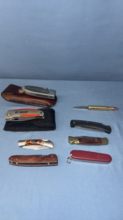 Lot of 8 Pocket Knifes