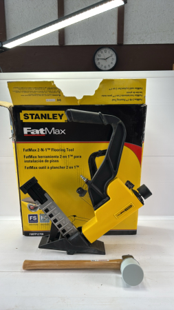 Stanley FatMax 2-N1 Flooring Tool