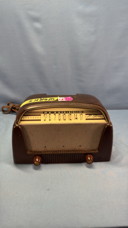 Bakelite Case Radio
