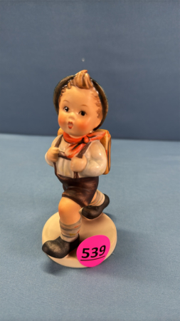 Goebel Figurine "School Boy" No 82/0
