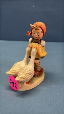 Goebel Figurine "Goose Girl" No 473/0