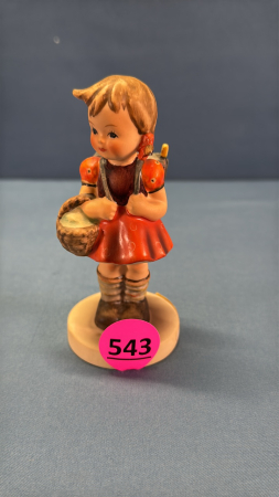 Goebel Figurine "School Girl" No 81 2/0