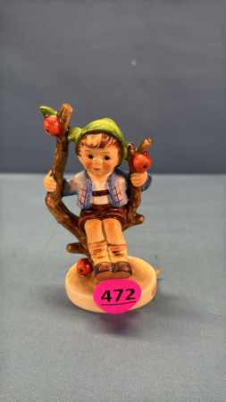 Goebel Figurine "Apple Tree Boy" No 147 3/0