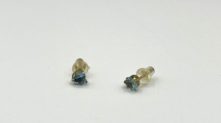 14KT Yellow Gold Natural Blue Topaz Earrings