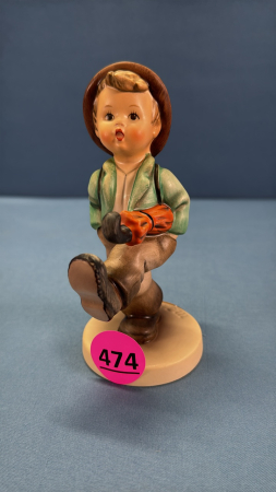 Goebel Figurine "Globe Trotter" No 79