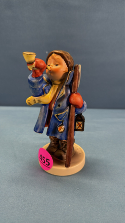 Goebel Figurine "Hear Ye, Hear Ye" No 15/0