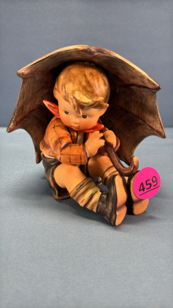 Goebel Figurine "Umbrella Boy" No 152