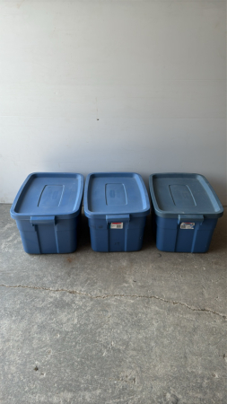 (3) Rubbermaid 53L Totes with Lids