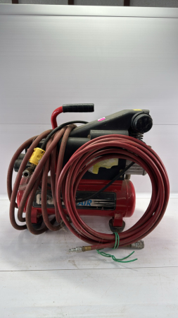 Clarke 1 1/2 Gal Air Compressor