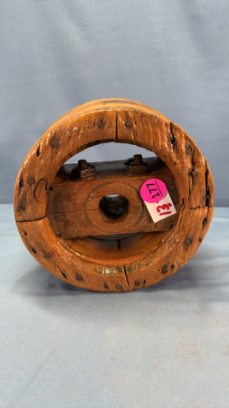Vintage 4in x 7in Wooden Pulley