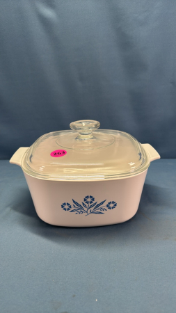 Corngingware 9in Square Casserole with Lid