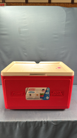 Coleman Cooler with 4 Ice Packs