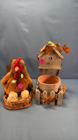 (2) D&eacute;cor Pieces