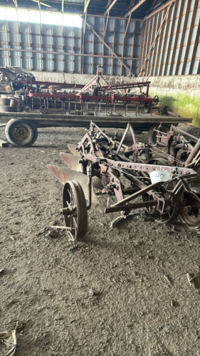 3 FURROW TRAIL PLOW