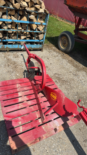 MASSEY HARRIS 1 FURROW PLOW