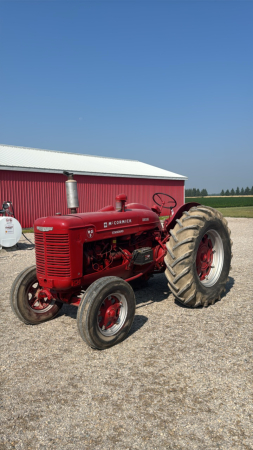 MCCORMICK W-D 9 DIESEL STANDARD TRACTOR