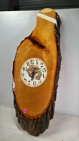 Live Edge Clock