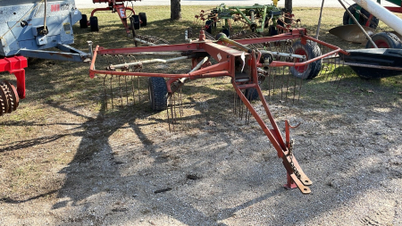 Kuhn GA300 GT Rotary Rake