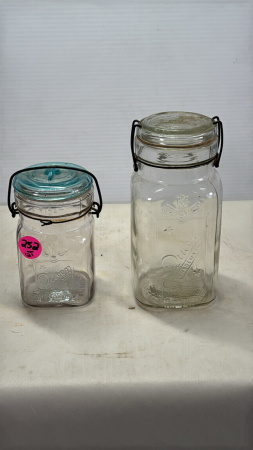 Wire Top Queen Pint & Quart