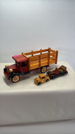 Wooden Truck Model w/2 Cars