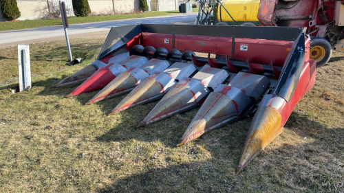 Case IH 1063 6R Corn Head