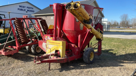 New Holland 355 Mixmill