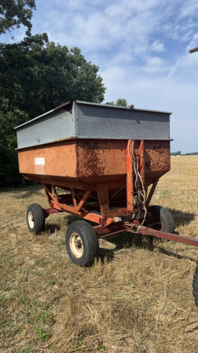 Turnco 225BU GRAVITY WAGON