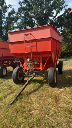 BRUNS 375BU GRAVITY WAGON