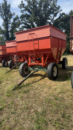 BRUNS 375BU GRAVITY WAGON