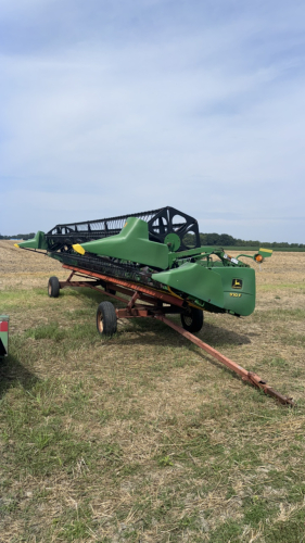 JOHN DEERE 930F FLEX HEAD ON CART