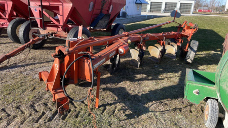 Allis Chalmers 2000 5 Furrow Semi-Mount Plow