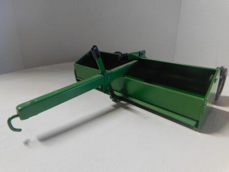 1/16 JD Dirt Scraper C-Hitch