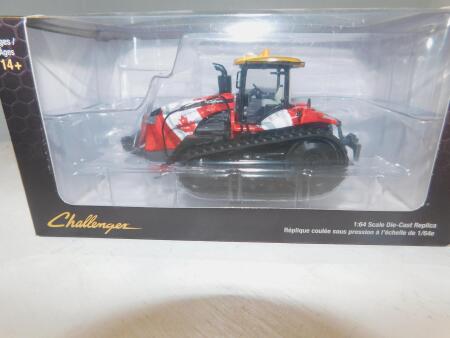 1/64 Challenger Tracked Tractor