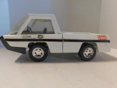 1/16 Case Truck by Structo