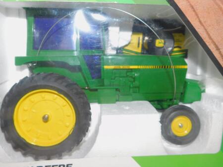 1/16 John Deere RC