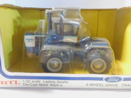 1/32 Ertl Ford Fw-60 4WD Tractor