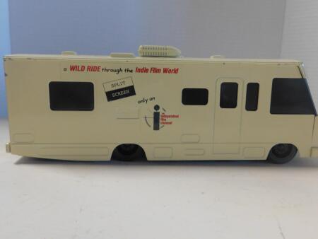 1/16 Scale Models Indie Film World Van