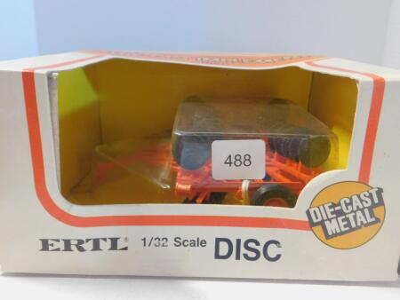 1/32 Ertl Orange Disc Case or Allis Chalmers