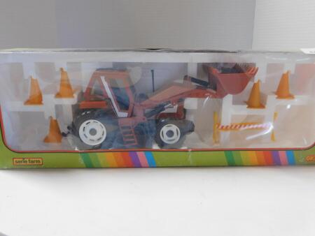 1/32 Giodo Fiat 180-90 Tractor w/Loader