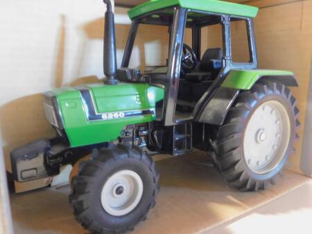 1/16 Ertl Deutz-Allis 6260 FWA Tractor
