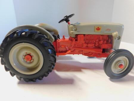 1/16 03 Ford Golden Jubilee, Canada Show Edn