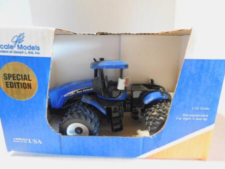 1/32 NH TJ450 4WD, 2004 Farm Progress Show Edn