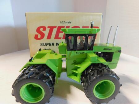 1/32 Steiger Super Wildcat 4WD Tractor, Series 2