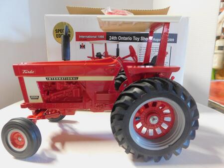 1/16 09 1066 Tr. w/ROPS, Ont. Toy Show Edn