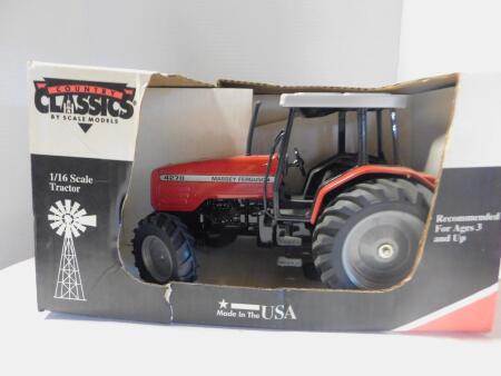 1/16 Massey 4270 Tractor