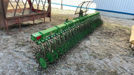 John Deere 400 15ft 3pth Rotary Hoe